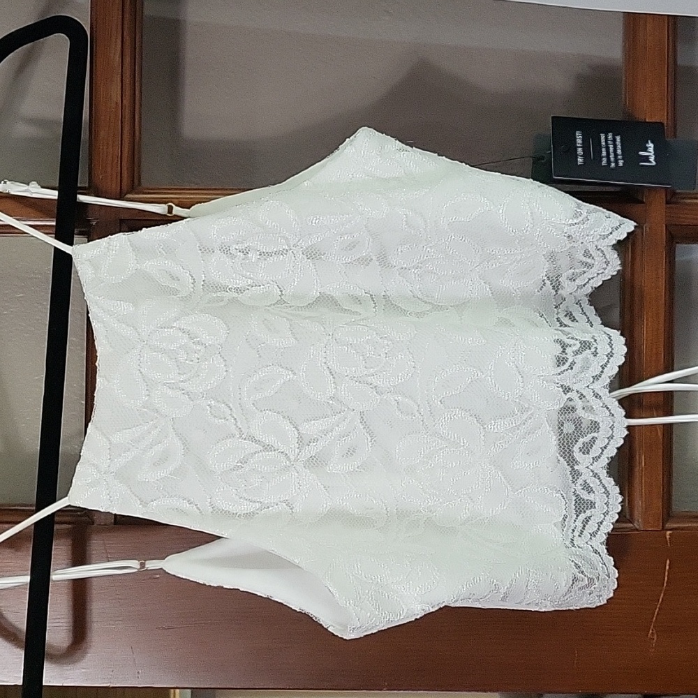 LuLus 2 piece lace crop top and long skirt - Picture 2 of 10